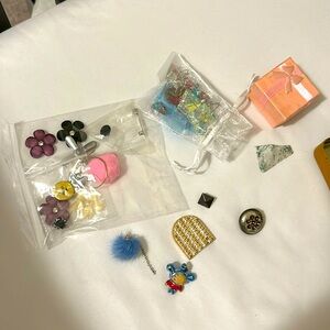 Scrapbooking Lot flowers adornments, Pucca Sanrio keychain embellishment